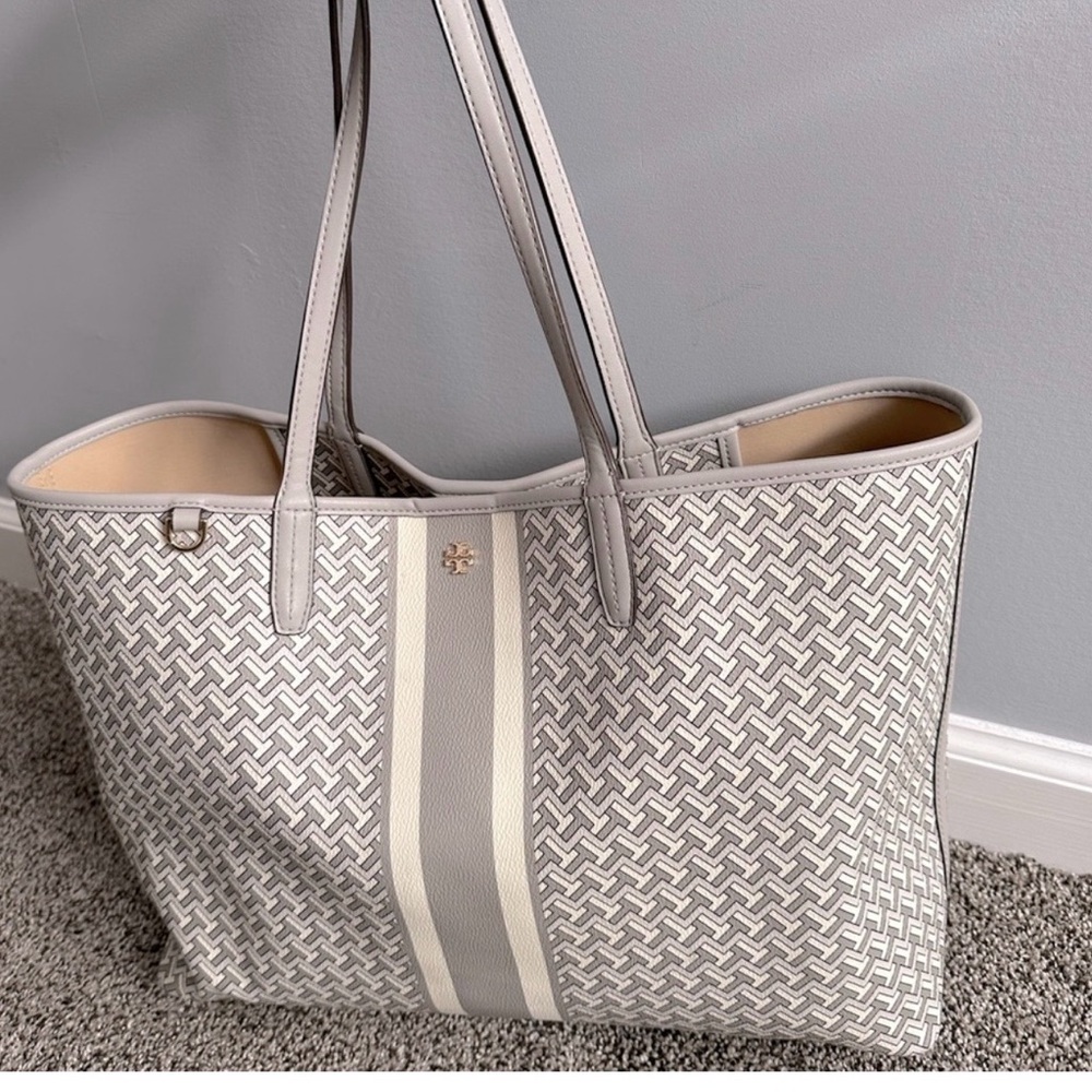 Tory Burch T ZHG Tote Bag in French Gray T Zag